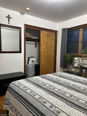 63 Chambers St, Newark City, NJ 07105