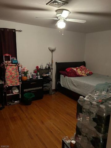 63 Chambers St, Newark City, NJ 07105