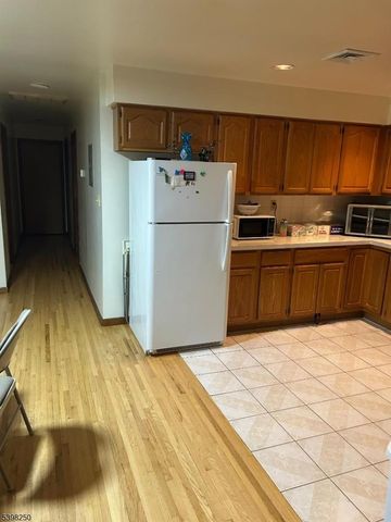 63 Chambers St, Newark City, NJ 07105