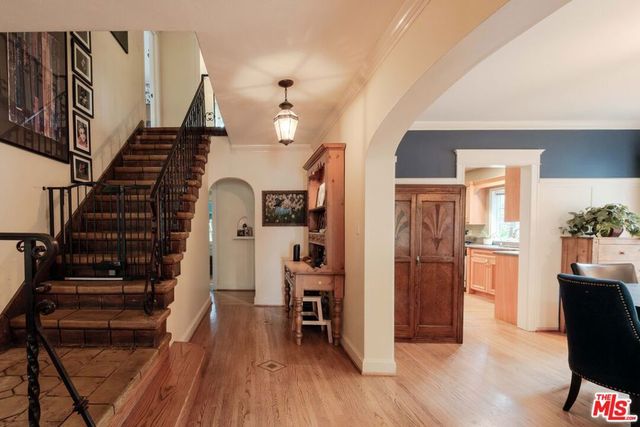 1165 N Howard Street, Glendale, CA 91207