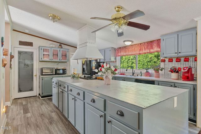 200 Sunray Drive, Clayton, NC 27520