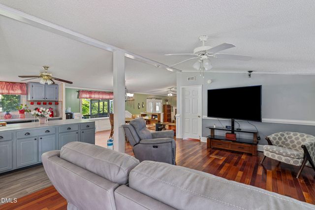 200 Sunray Drive, Clayton, NC 27520