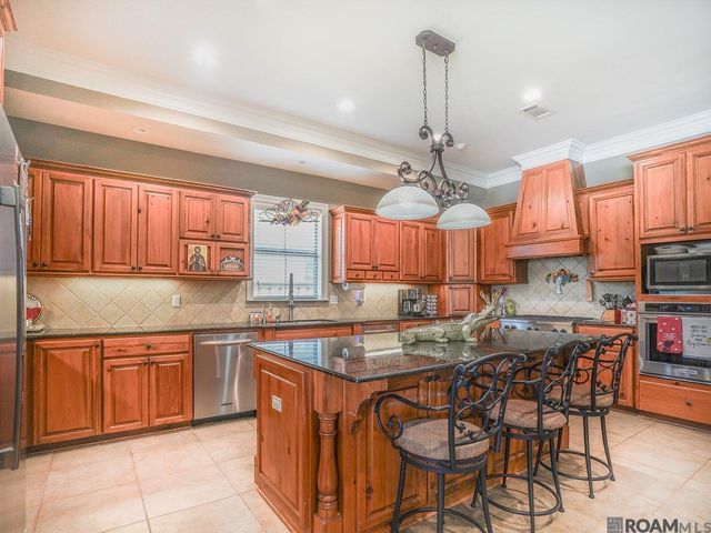 14750 Memorial Tower Dr, Baton Rouge, LA 70810
