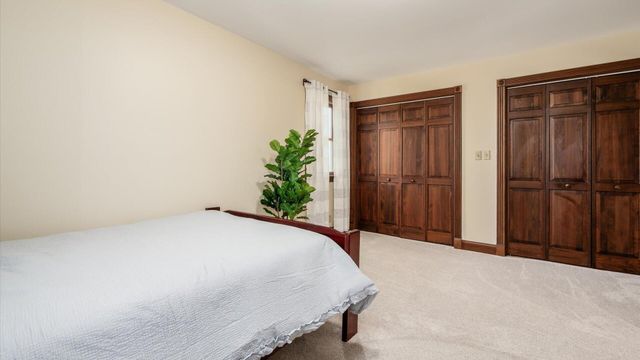 240 Mockingbird Hill Road, Zanesville, OH 43701