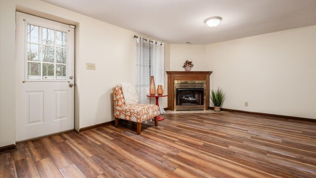 240 Mockingbird Hill Road, Zanesville, OH 43701