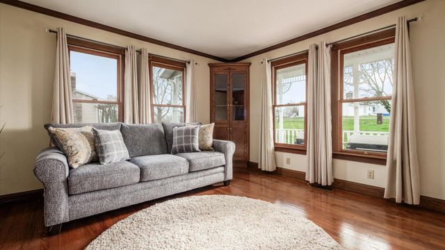 240 Mockingbird Hill Road, Zanesville, OH 43701