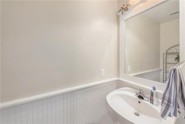 1725 Harvey Mitchell Parkway S 1630, College Station, TX 77840