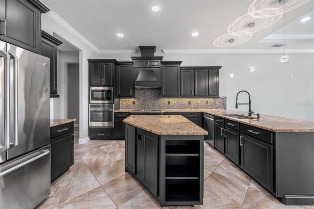 125 167TH BOULEVARD E, Bradenton, FL 34212