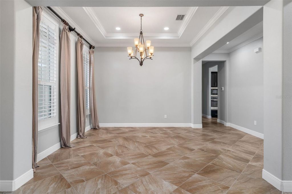 Image 15 of property listing at 125 167TH BOULEVARD E, Bradenton, FL 34212