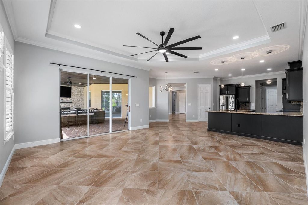 Image 31 of property listing at 125 167TH BOULEVARD E, Bradenton, FL 34212