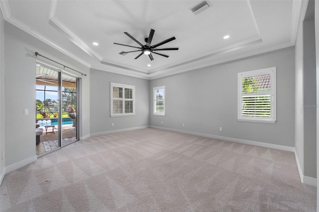 Image 34 of property listing at 125 167TH BOULEVARD E, Bradenton, FL 34212