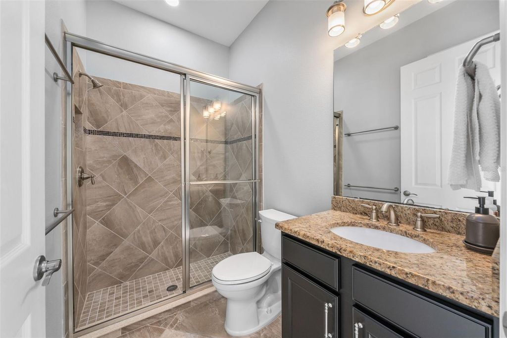 Image 42 of property listing at 125 167TH BOULEVARD E, Bradenton, FL 34212