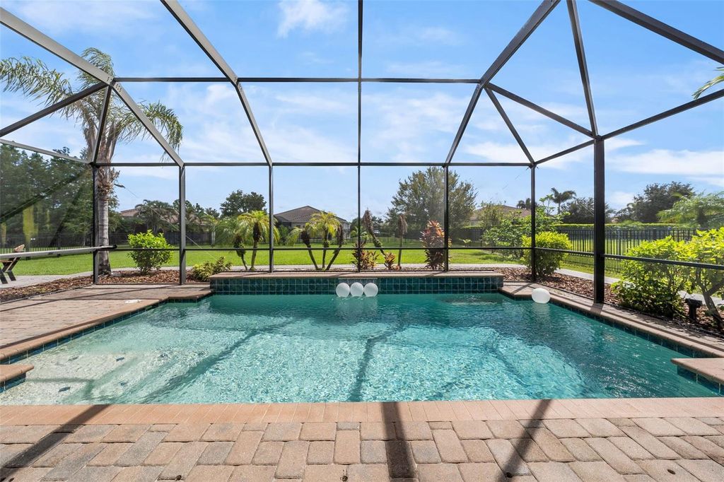 Image 50 of property listing at 125 167TH BOULEVARD E, Bradenton, FL 34212