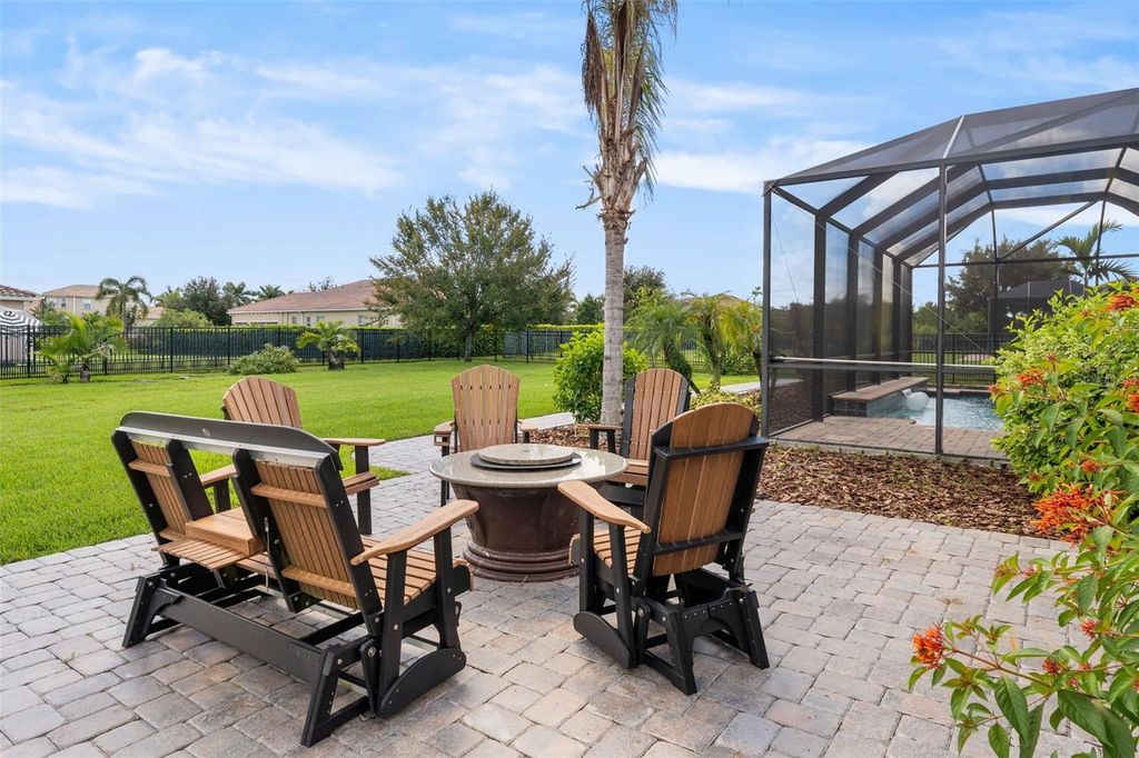 Image 60 of property listing at 125 167TH BOULEVARD E, Bradenton, FL 34212