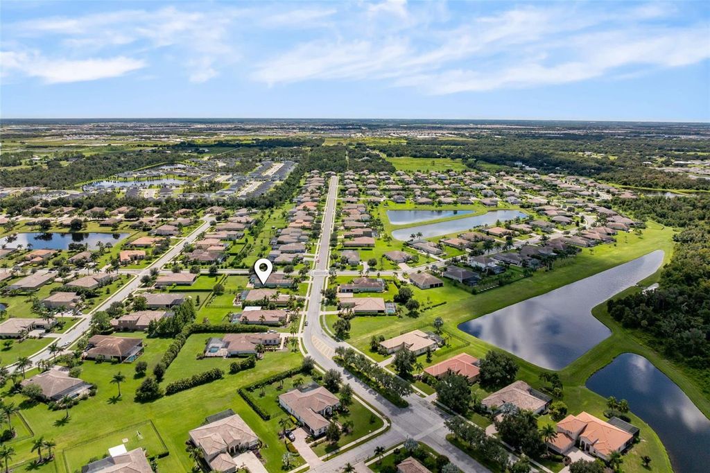 Image 61 of property listing at 125 167TH BOULEVARD E, Bradenton, FL 34212