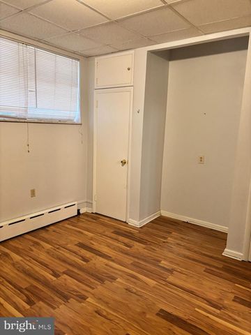 2951 S 15TH ST, Philadelphia, PA 19145