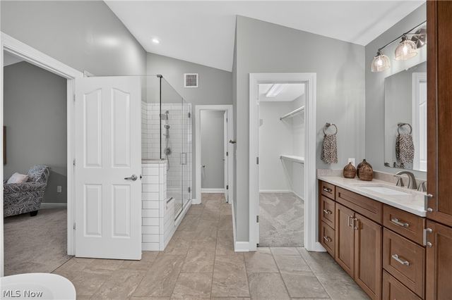 2883 Hawkins Lane, Twinsburg, OH 44087