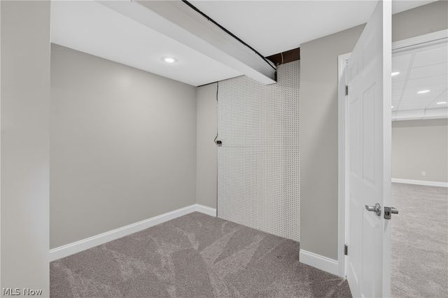 2883 Hawkins Lane, Twinsburg, OH 44087
