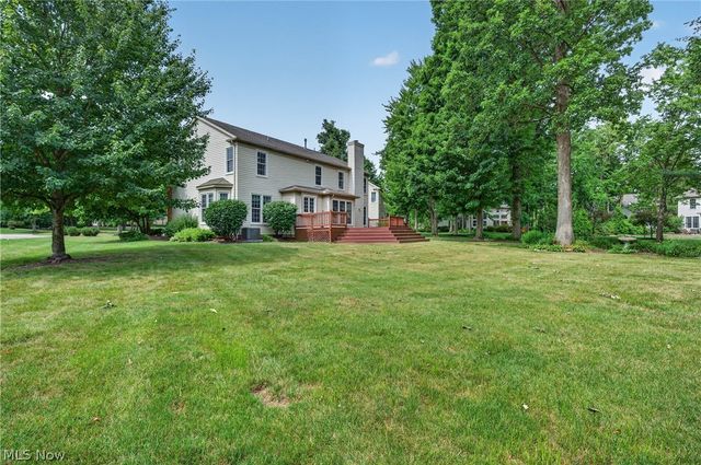 2883 Hawkins Lane, Twinsburg, OH 44087
