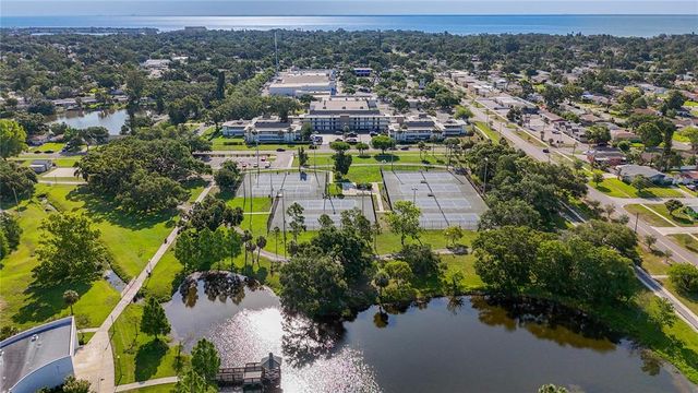 6100 12TH STREET S 313, St Petersburg, FL 33705