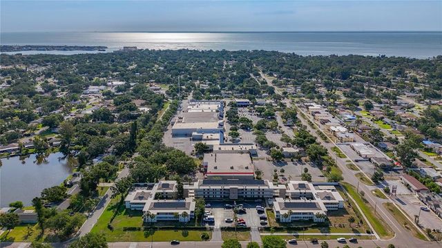 6100 12TH STREET S 313, St Petersburg, FL 33705