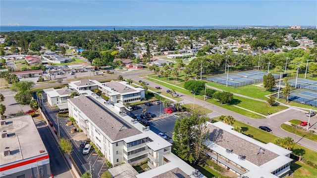 6100 12TH STREET S 313, St Petersburg, FL 33705