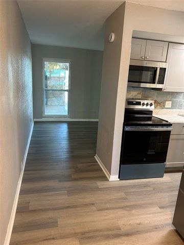 6100 12TH STREET S 313, St Petersburg, FL 33705