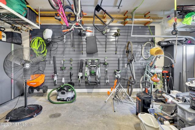 550 BRAMBLY VINE Drive, St. Johns, FL 32259