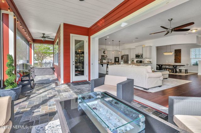 550 BRAMBLY VINE Drive, St. Johns, FL 32259