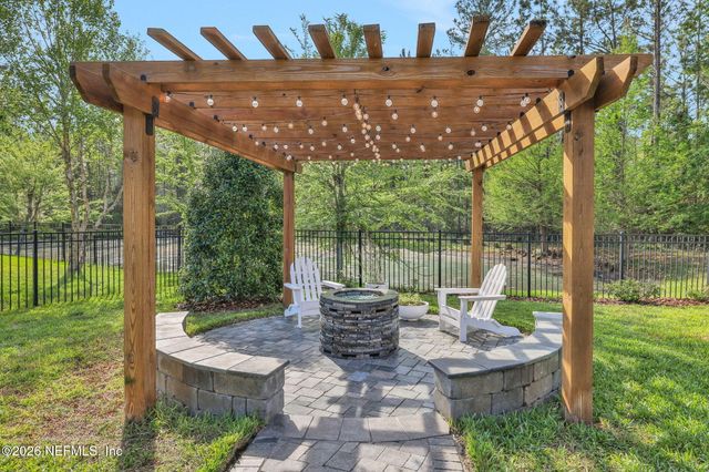 550 BRAMBLY VINE Drive, St. Johns, FL 32259