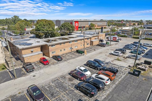 4211 W 95th Street 2C, Oak Lawn, IL 60453