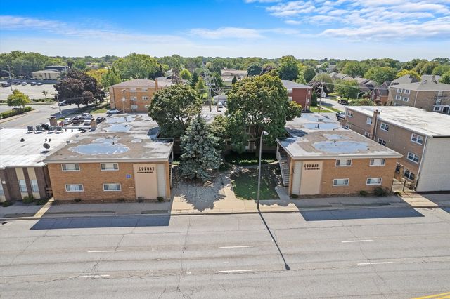 4211 W 95th Street 2C, Oak Lawn, IL 60453