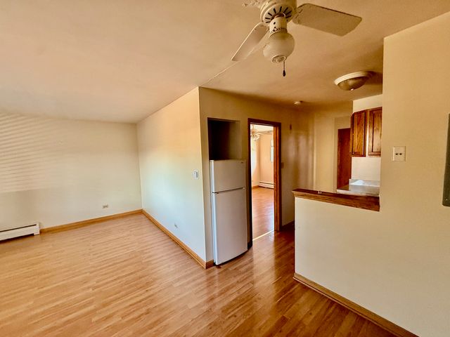 4211 W 95th Street 2C, Oak Lawn, IL 60453