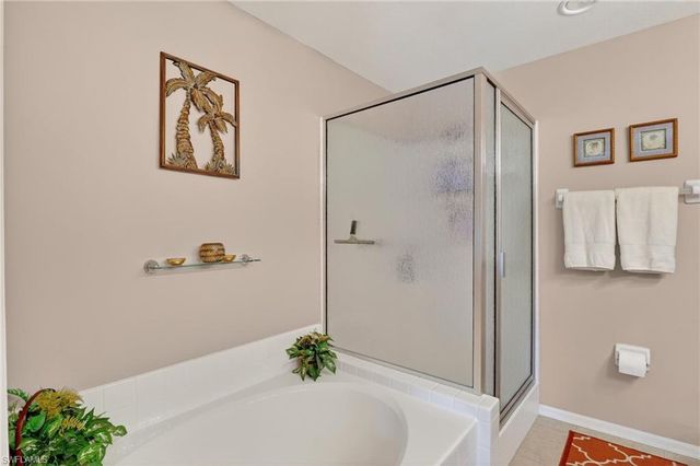 354 Dover PL # 202, Naples, FL 34104