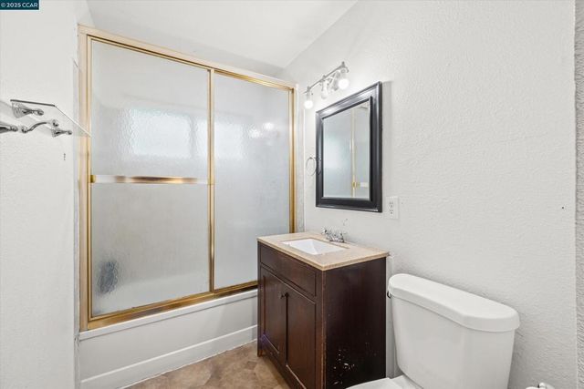 6824 Lumry St, North Highlands, CA 95660