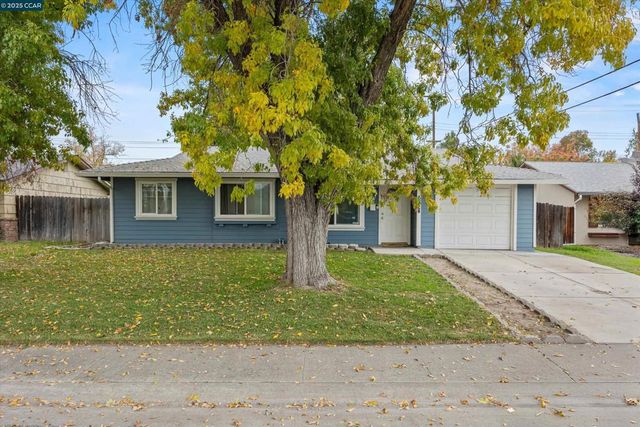 6824 Lumry St, North Highlands, CA 95660