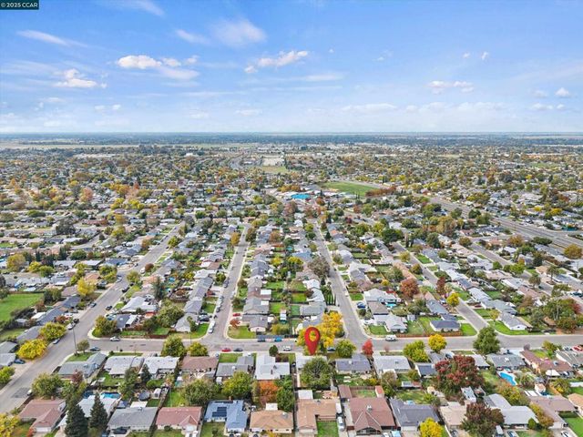 6824 Lumry St, North Highlands, CA 95660