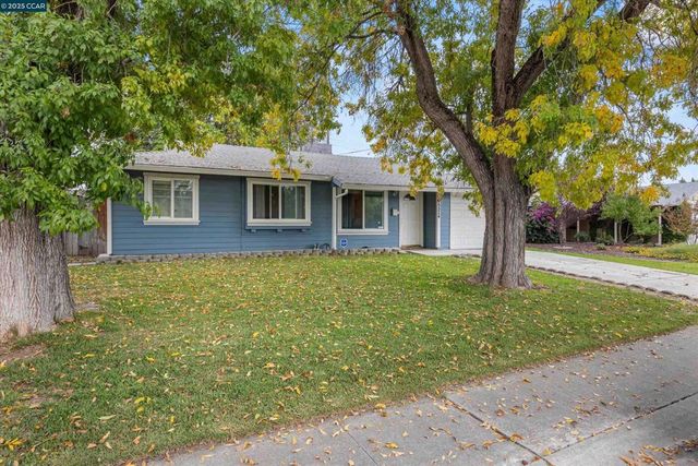 6824 Lumry St, North Highlands, CA 95660