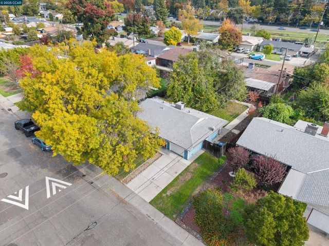 6824 Lumry St, North Highlands, CA 95660