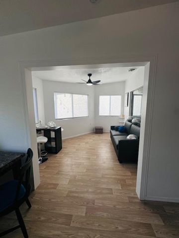 6107 Hillsdale, Sacramento, CA 95842