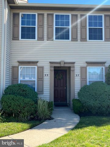 27 FOXGLOVE DR, Delran, NJ 08075