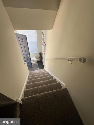 27 FOXGLOVE DR, Delran, NJ 08075