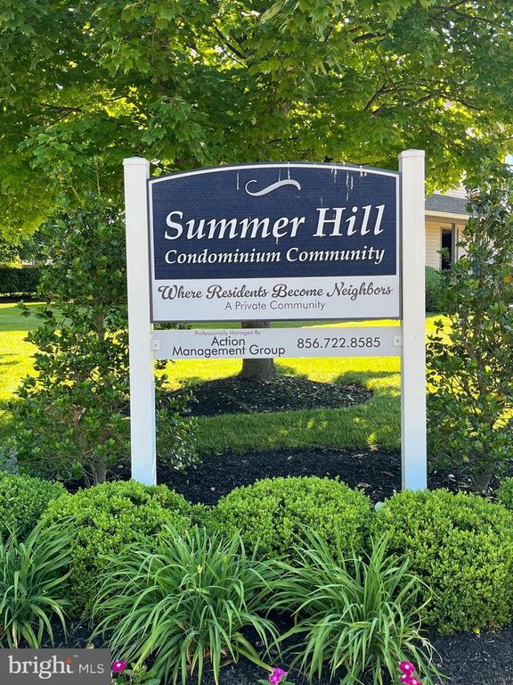 27 FOXGLOVE DR, Delran, NJ 08075