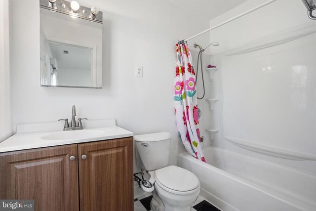 222 PAGEANT LN, Willingboro, NJ 08046