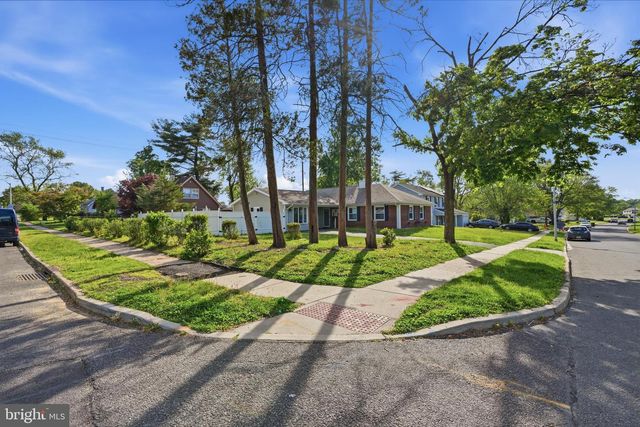 222 PAGEANT LN, Willingboro, NJ 08046