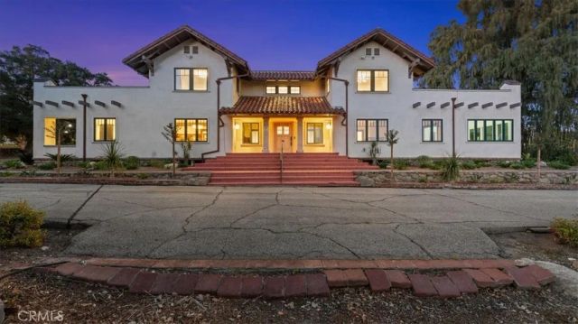 2360 N Mountain Avenue, Upland, CA 91784