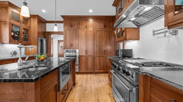 2360 N Mountain Avenue, Upland, CA 91784