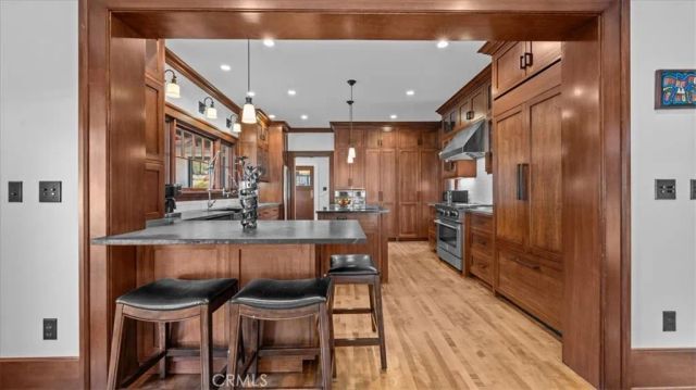 2360 N Mountain Avenue, Upland, CA 91784