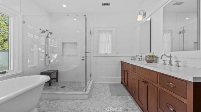 2360 N Mountain Avenue, Upland, CA 91784