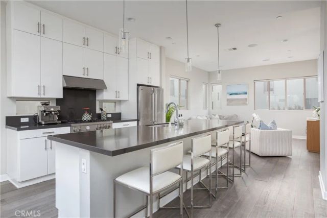 72 Ebb Tide Circle, Newport Beach, CA 92663